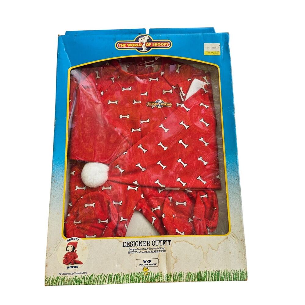 Vintage World Of Snoopy Red Bone Pajamas Designer Outfit Talking Snoopy NIB